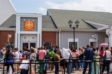 tory burch outlet woodbury
